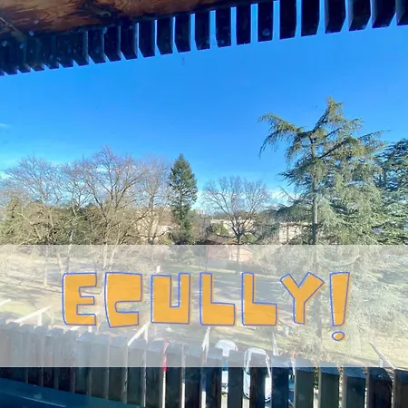 Joli En Boisee Ecully